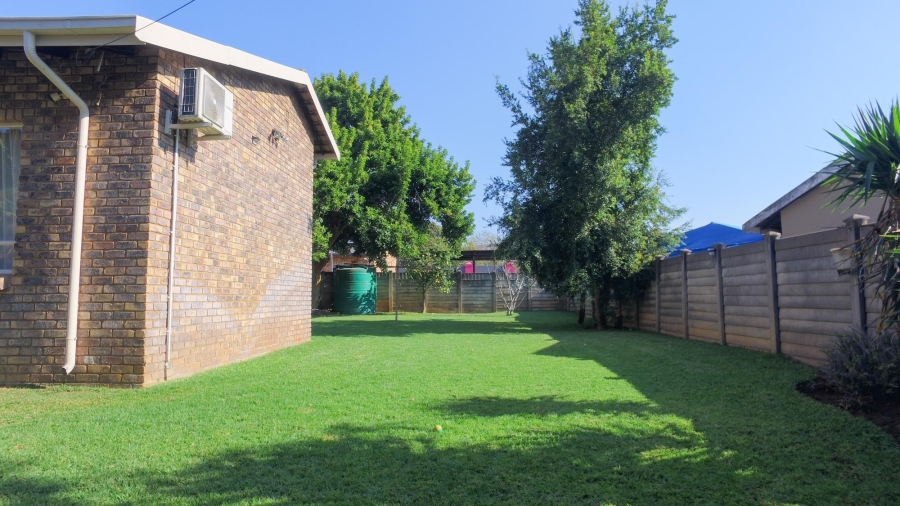 3 Bedroom Property for Sale in Bodorp North West